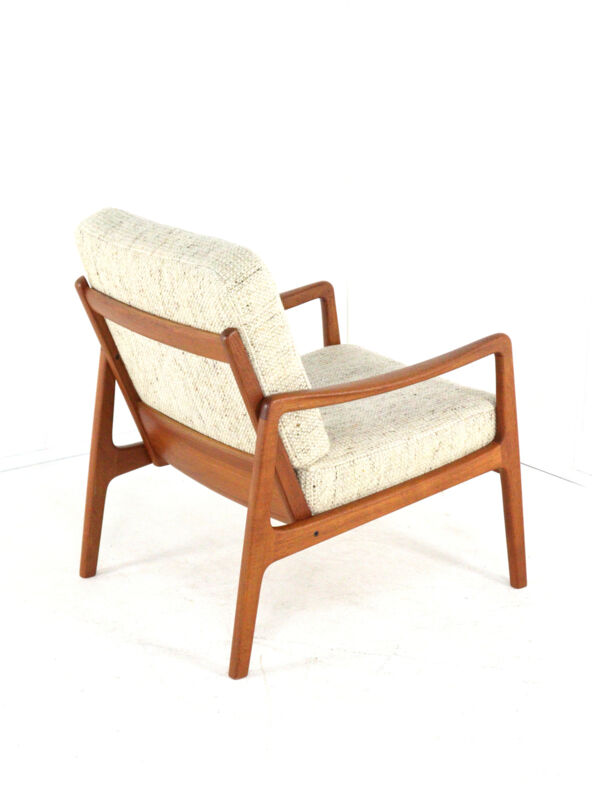 FD109 armchair by Ole Wanscher for France & Søn | Danish design in teak