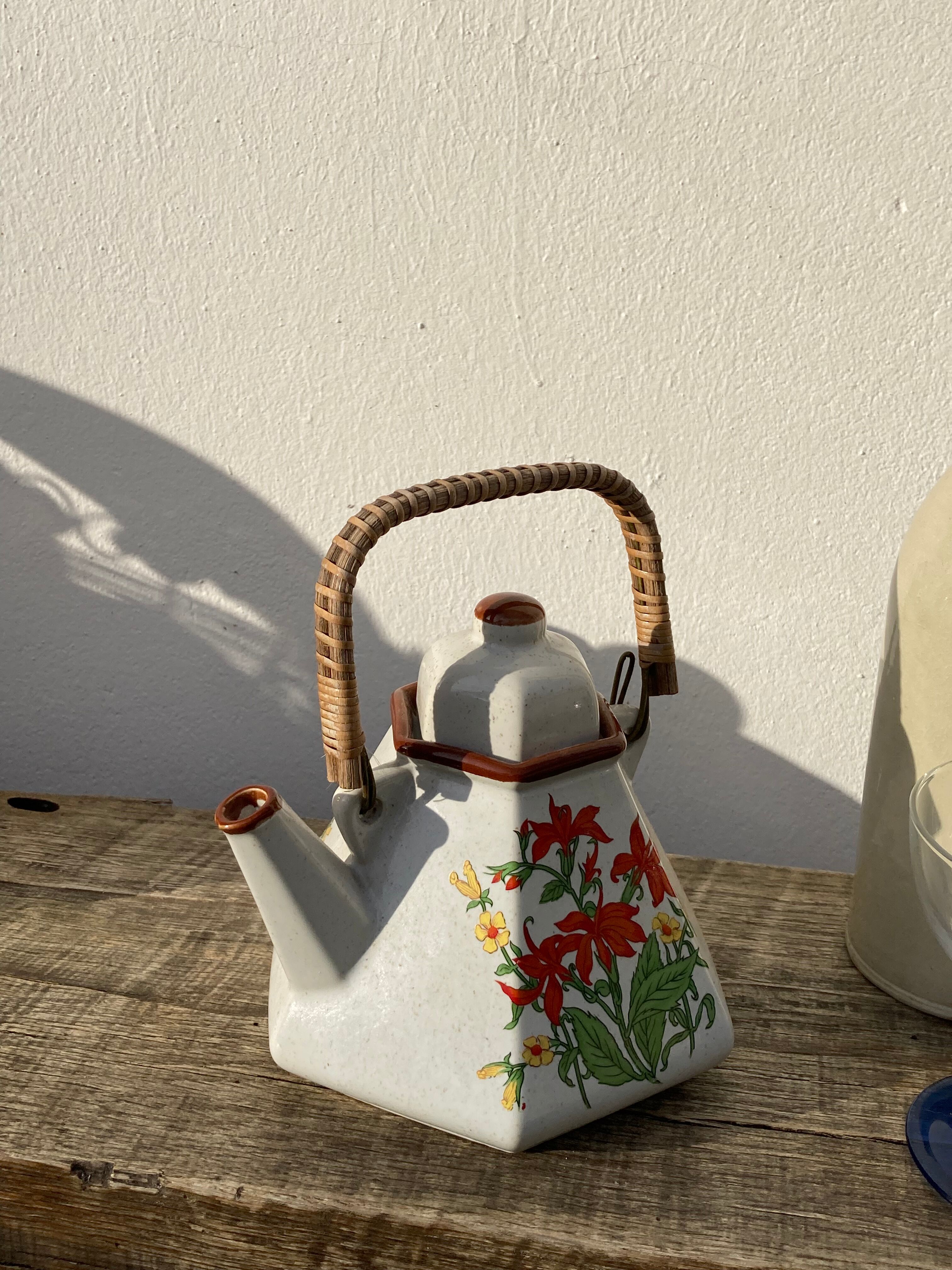 Japanese teapot 80s with flower and bamboo decoration