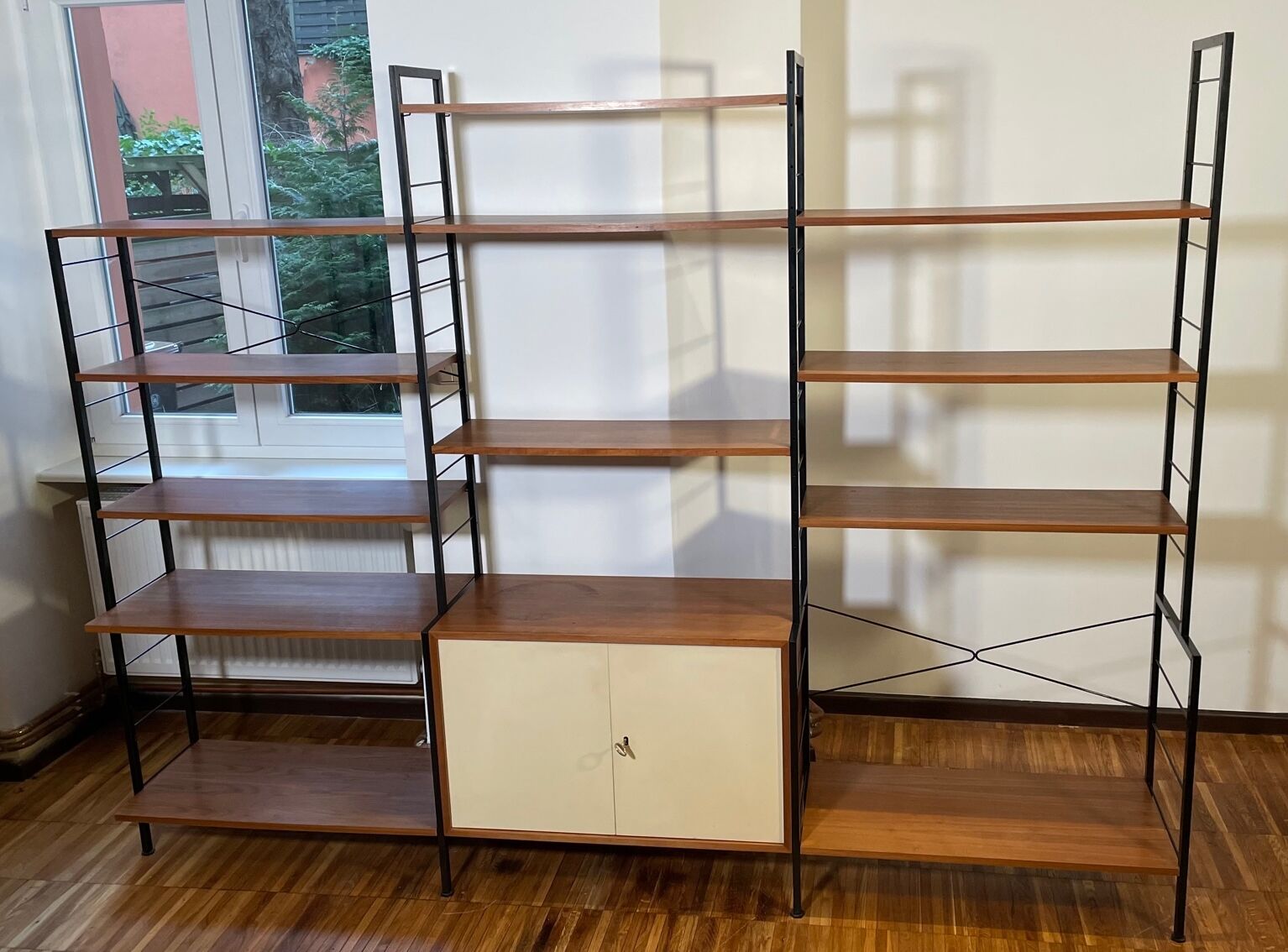 Modular vintage shelves of the 60s with box