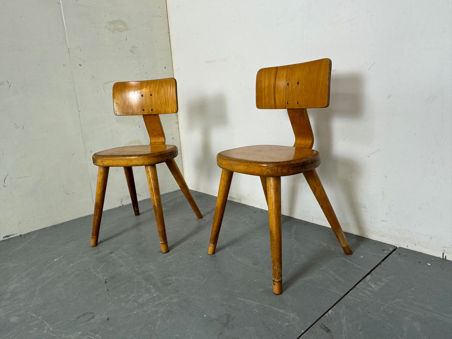 Vintage set of 2 mid century modernist beech Children's Chairs 1950s