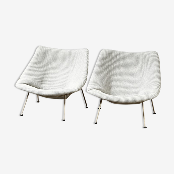 Pierre Paulin Pair of 1st Edition Oyster Lounge Chairs for Artifort 1960