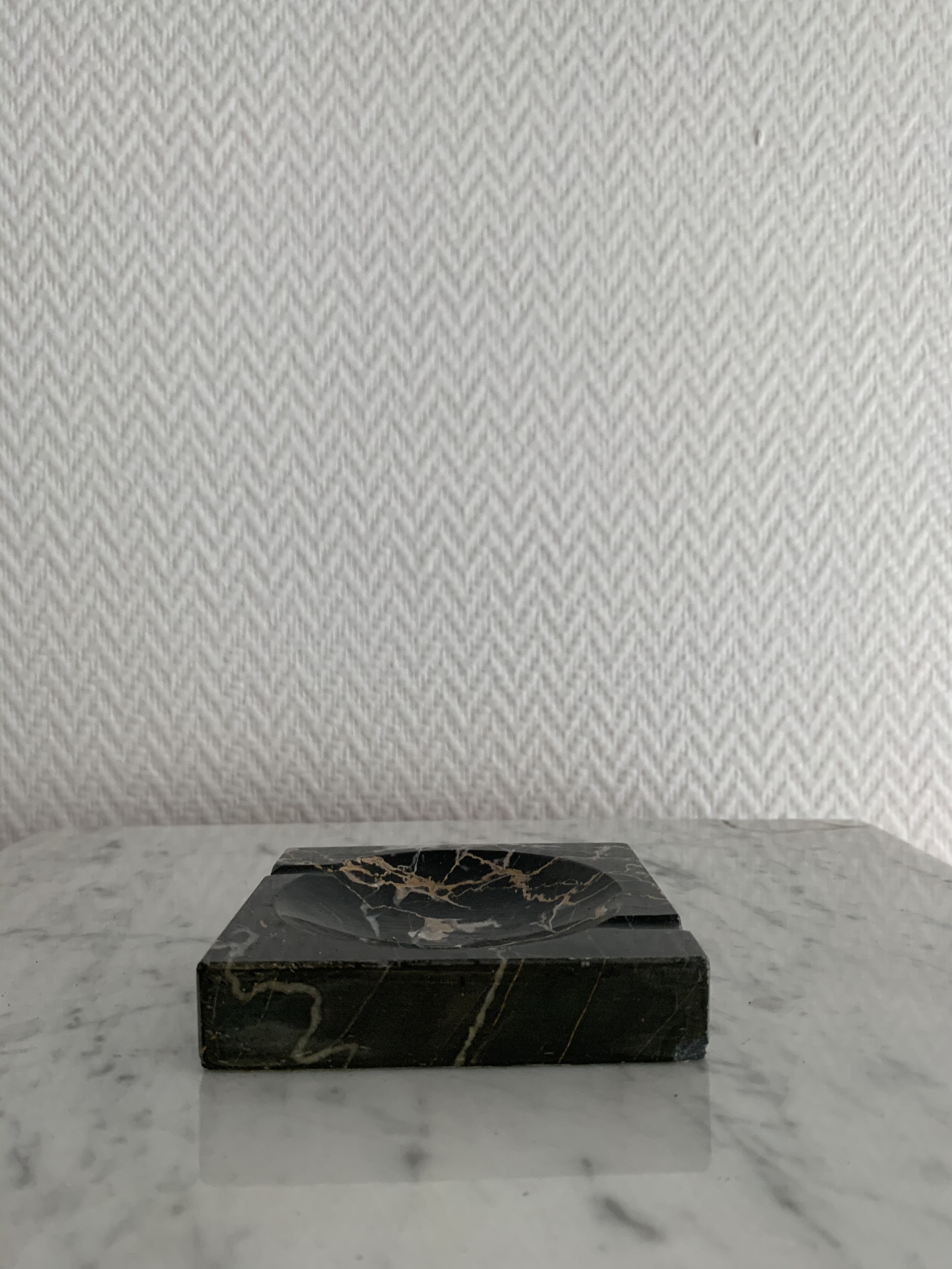 Vintage black marble squared veined ashtray