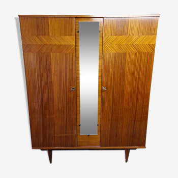 Armoire en bois plaqué et marqueté années 1960