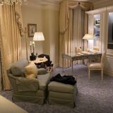 Reading lamp from a luxury hotel, signed Chapman USA, originally from the Hotel George V, Four Seasons Paris