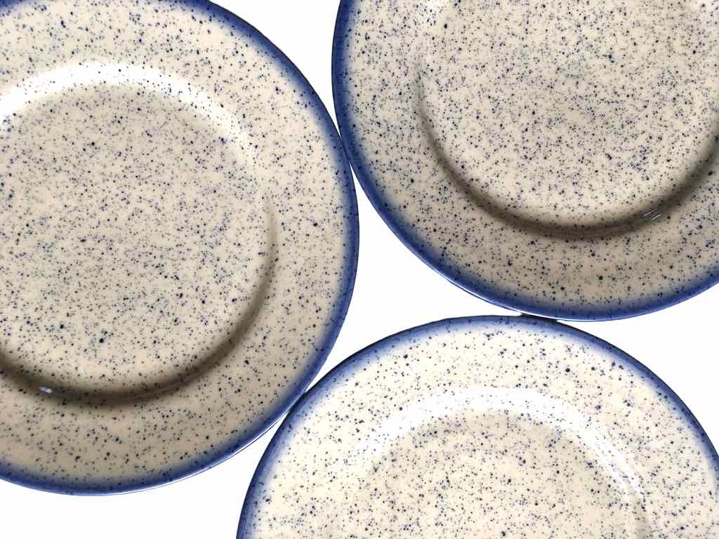 Set of 10 plates in stoneware from Poland