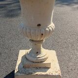 Paire de médicis anciens en fonte