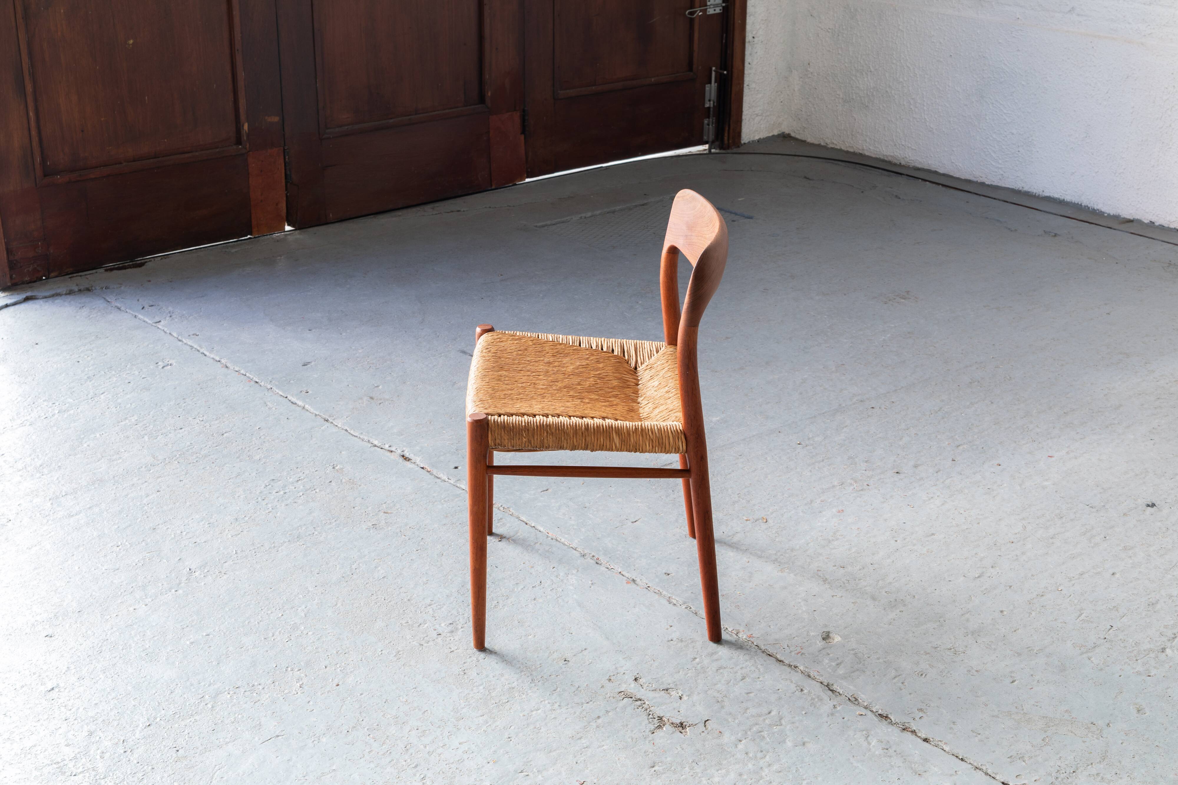 Set of 4 dning chairs 'Model 75' by Niels O. Moller