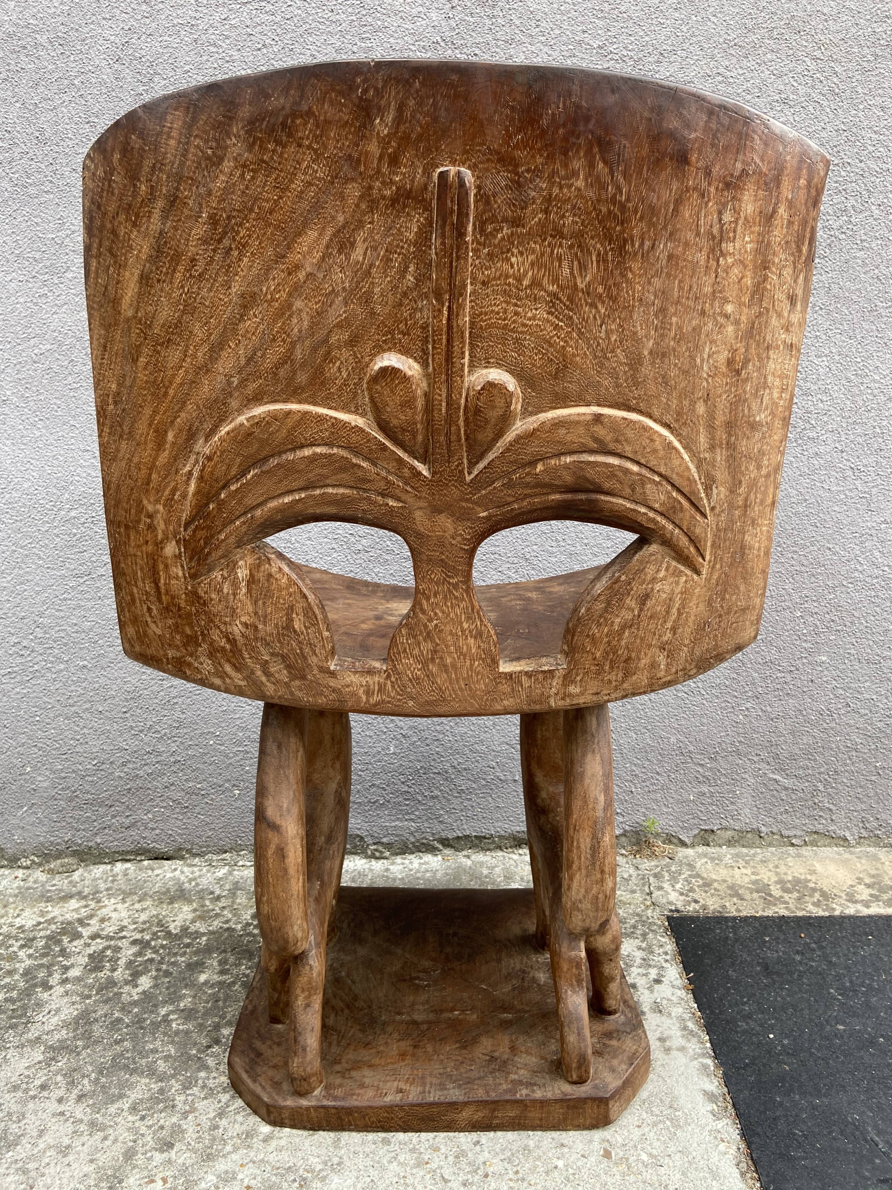 Wooden African lounge