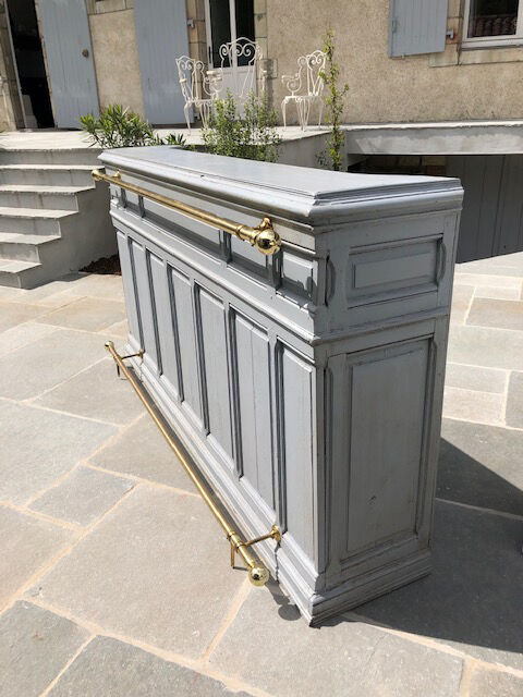 Grey lacquered wooden bar cabinet, golden brass bar