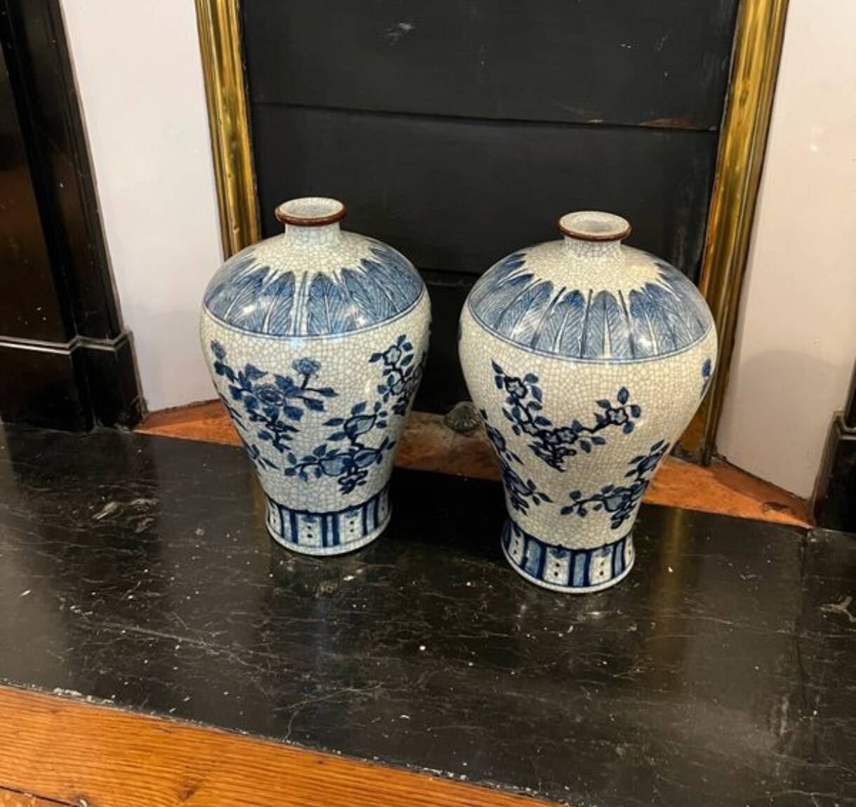 2 Chinese Nanking vase 20th century 40 cm high