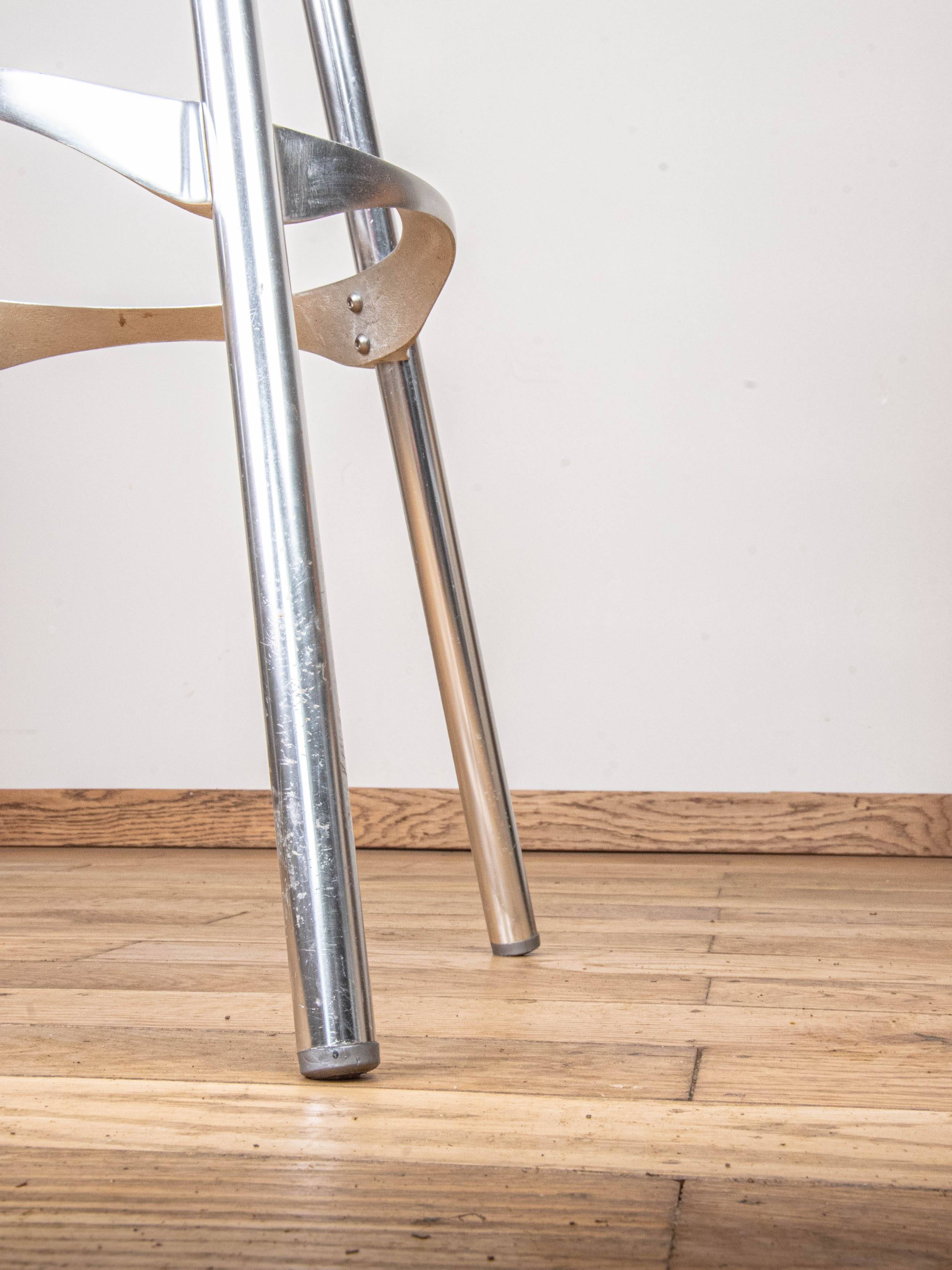 Amat-3 twist stools