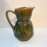 Water pitcher