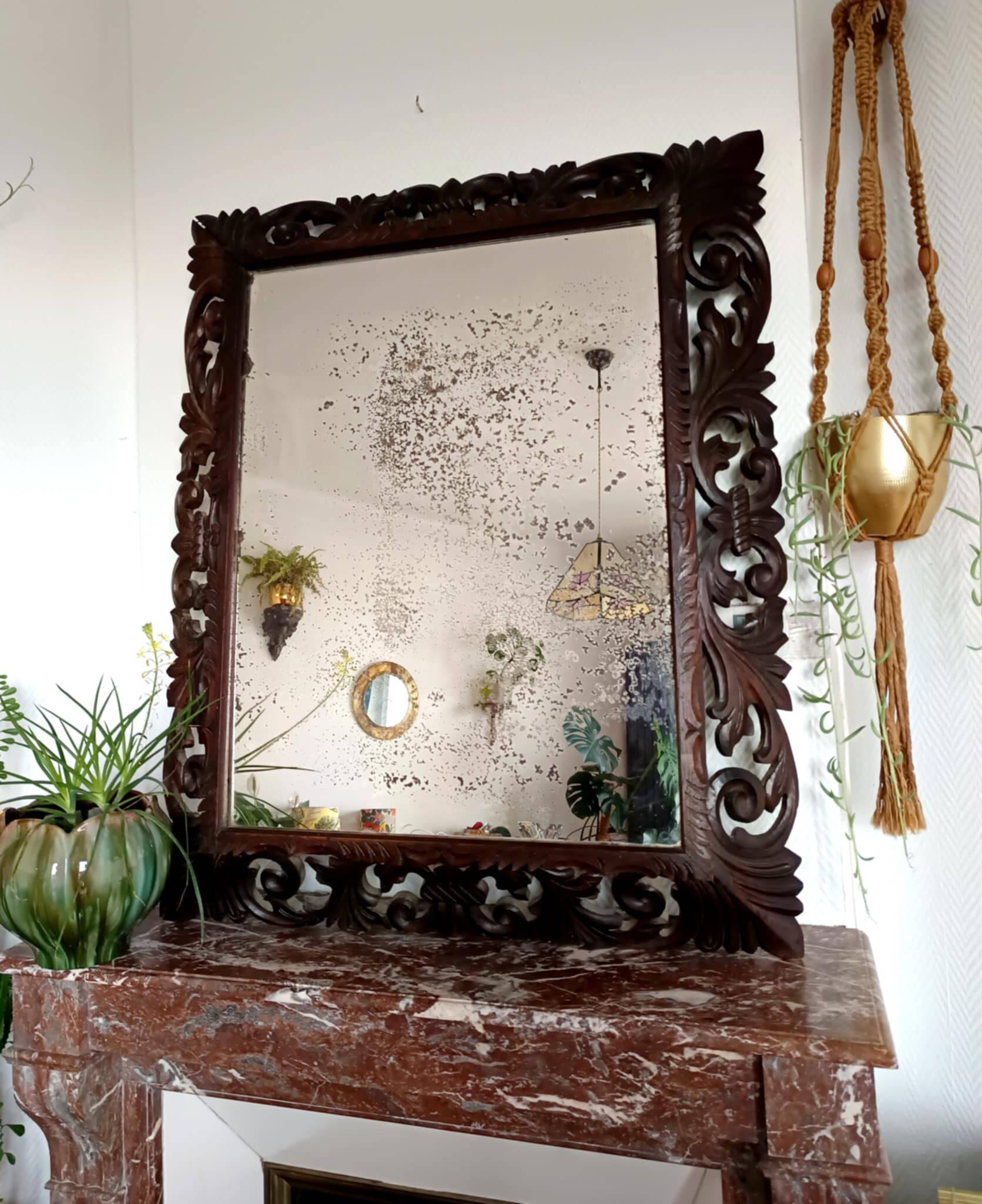 Neo-Gothic mirror in carved oak circa 1940