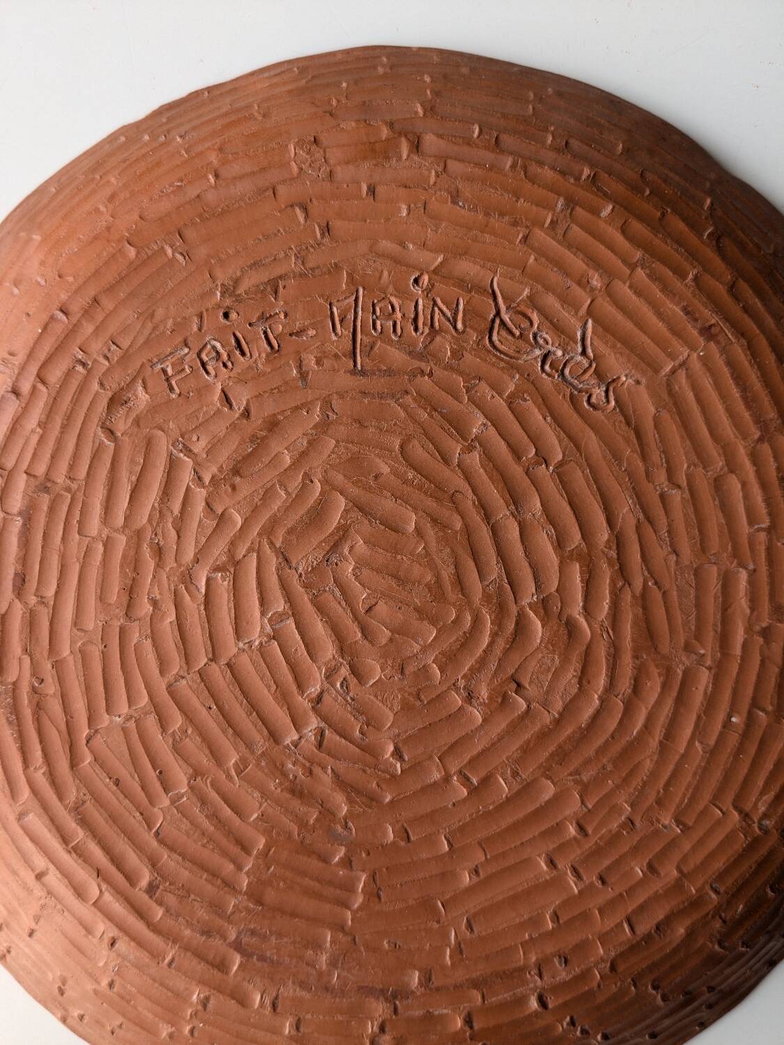 Decorative ceramic plate with duck decoration