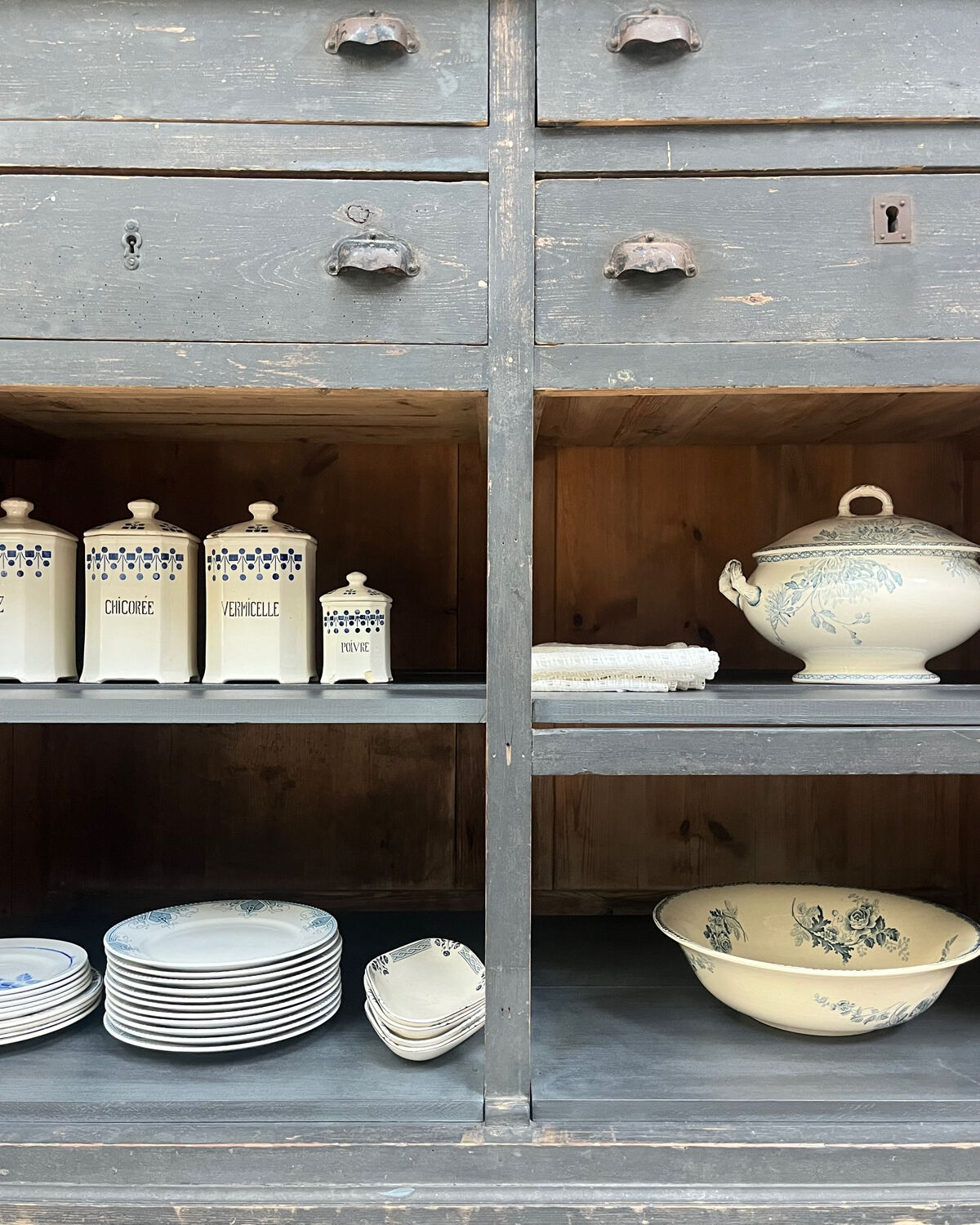 Patinated workshop furniture