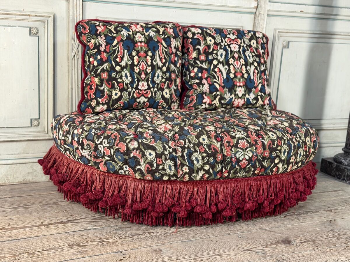 Occasional chair, trimmings and small stitches by Jacques Garcia