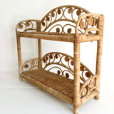 Shelf peacock