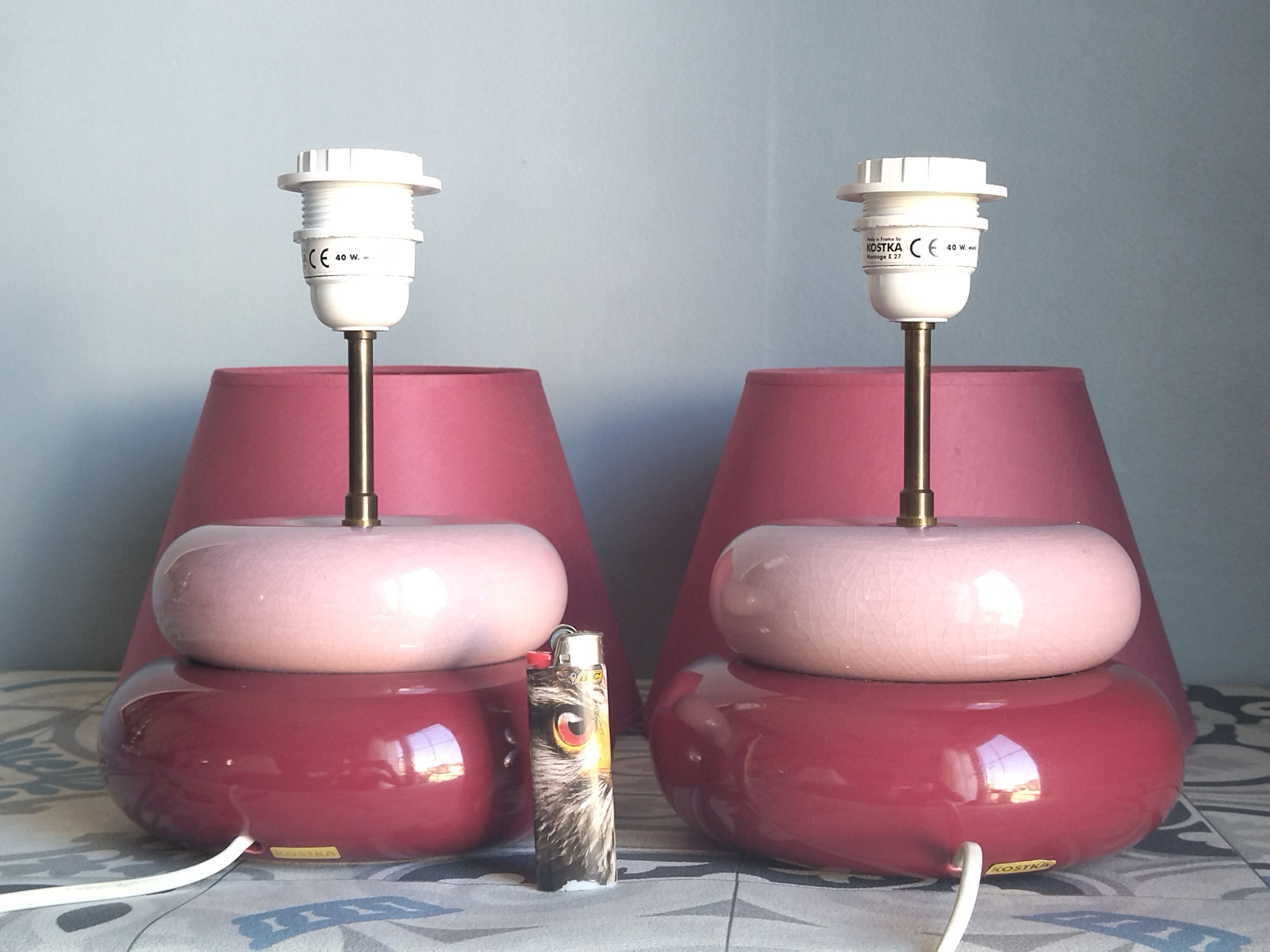 Paire de lampe Kostka vintage, modèle sumo fuschia