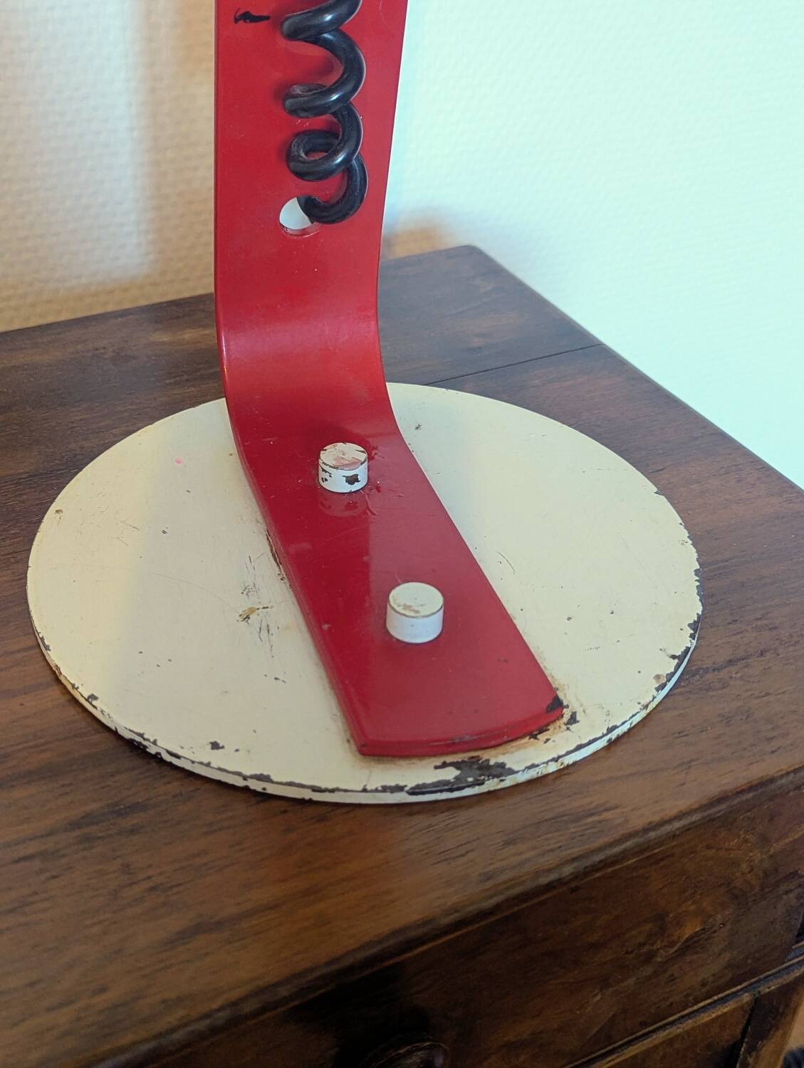 Sculptural Lamp "Snake" – Memphis & Postmodern Aesthetic – Massive