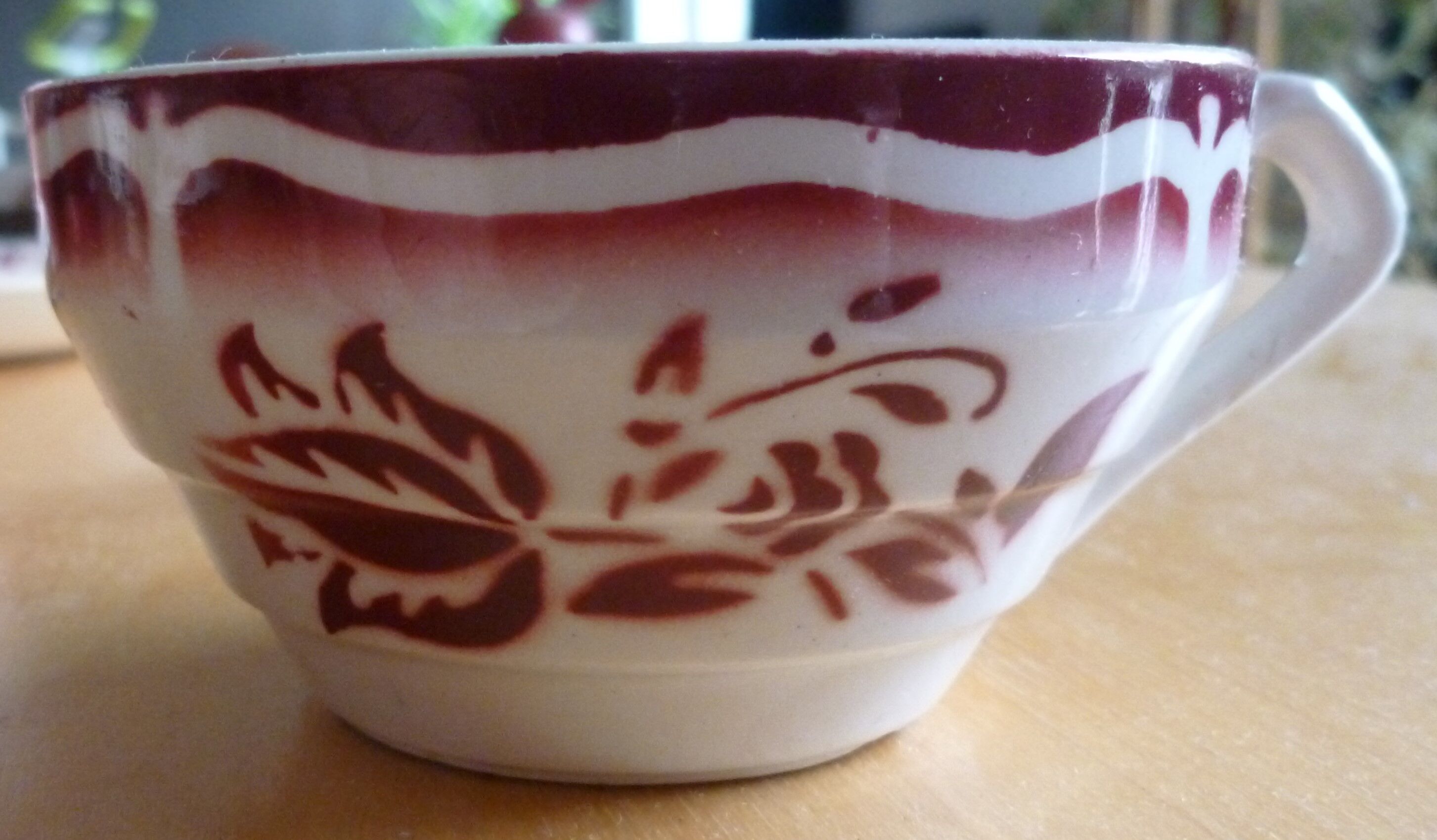 Pair of cups Sarreguemines