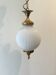 Suspension globe verre opalin et laiton