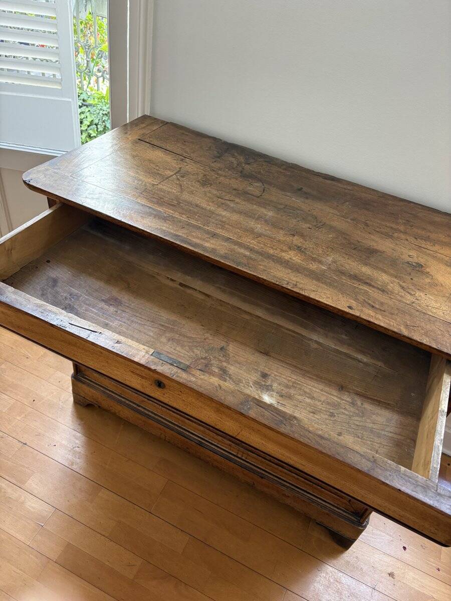 Commode Louis-Philippe en noyer