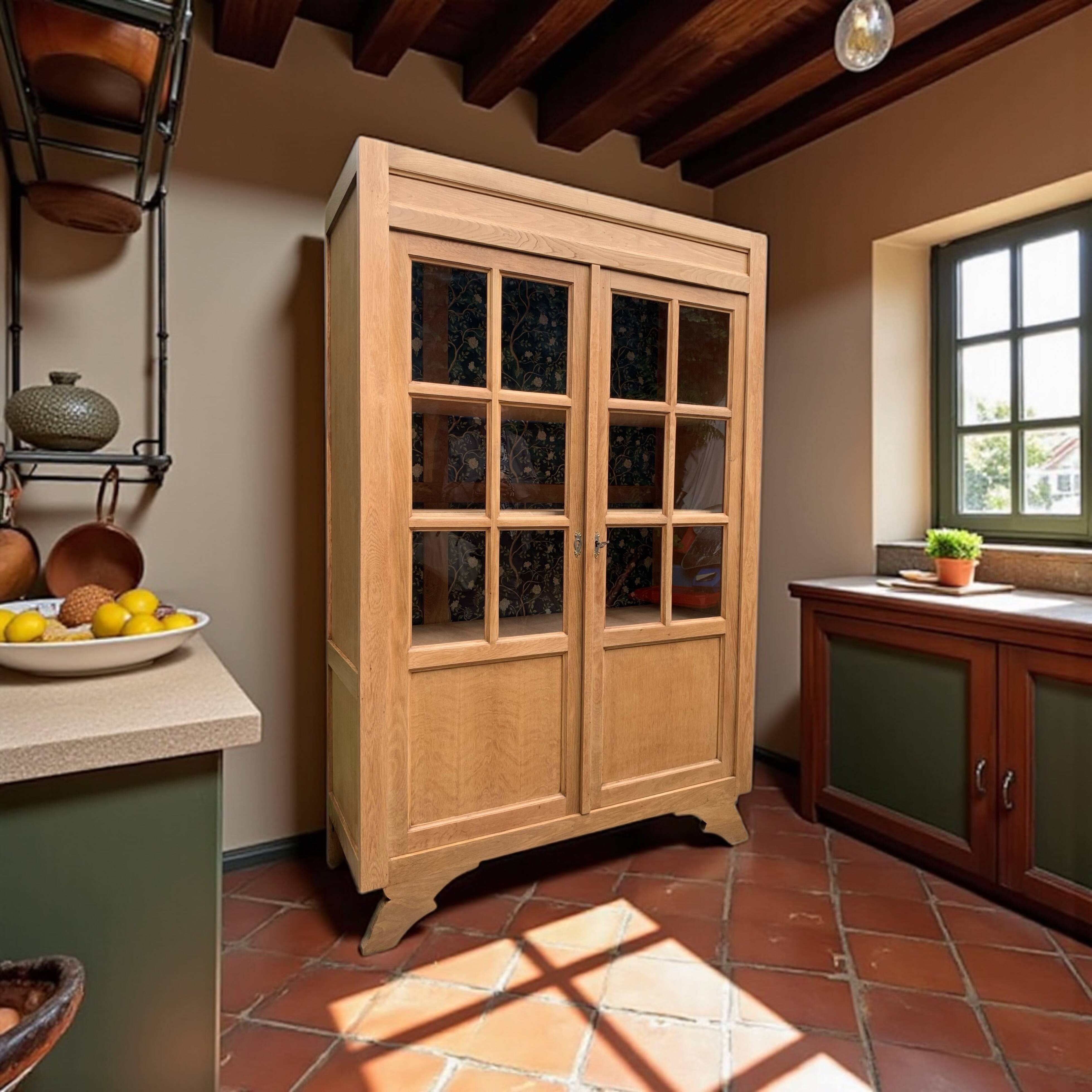 Parisian glass cabinet from La Samaritaine, 1960