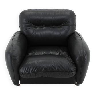 1970s Italian Armchair in Black Leather