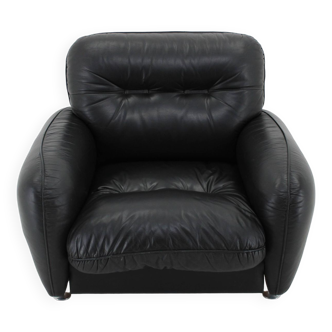 Fauteuil italien des années 1970 en cuir noir