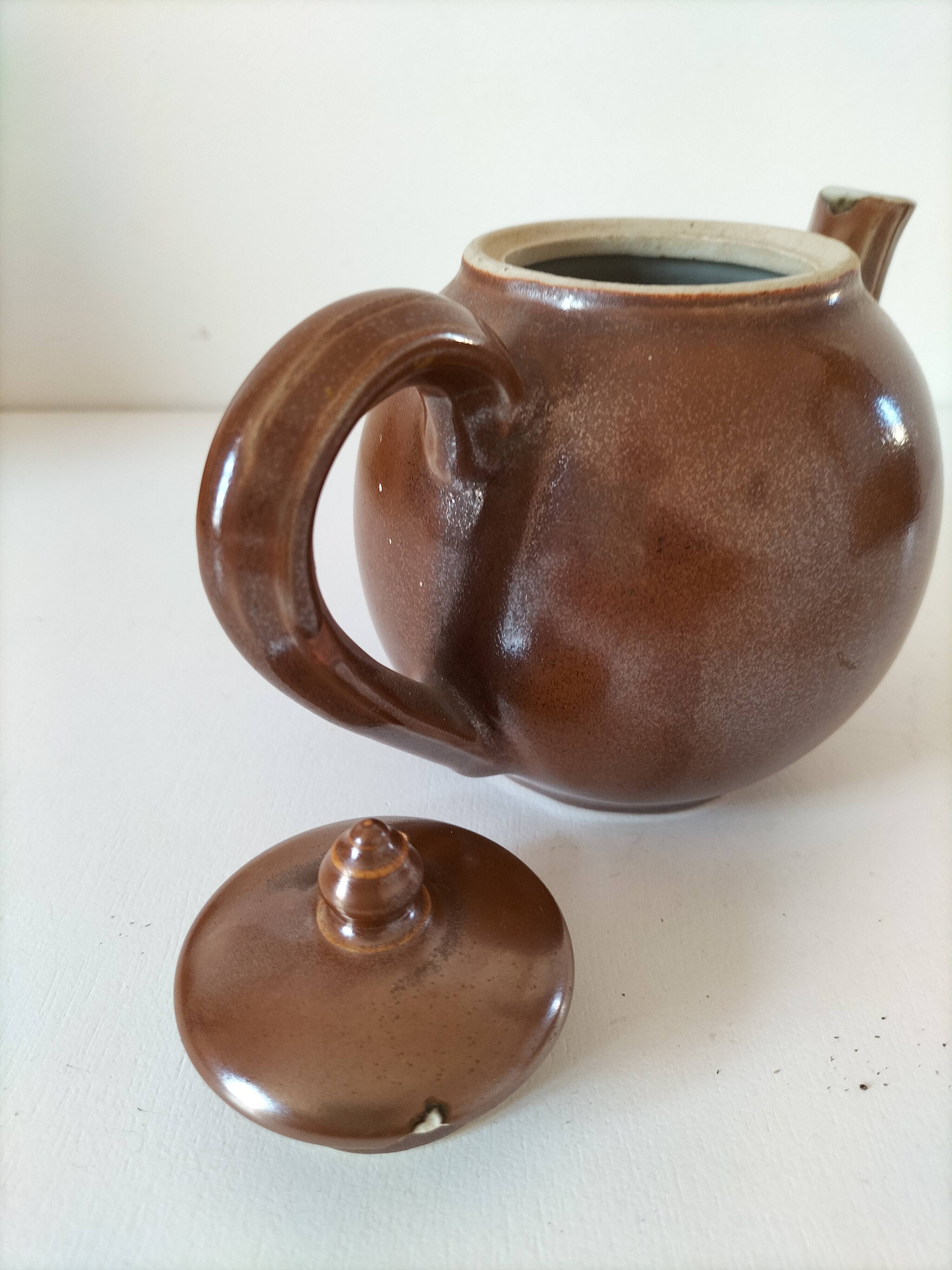 Small stoneware "selfish" teapot