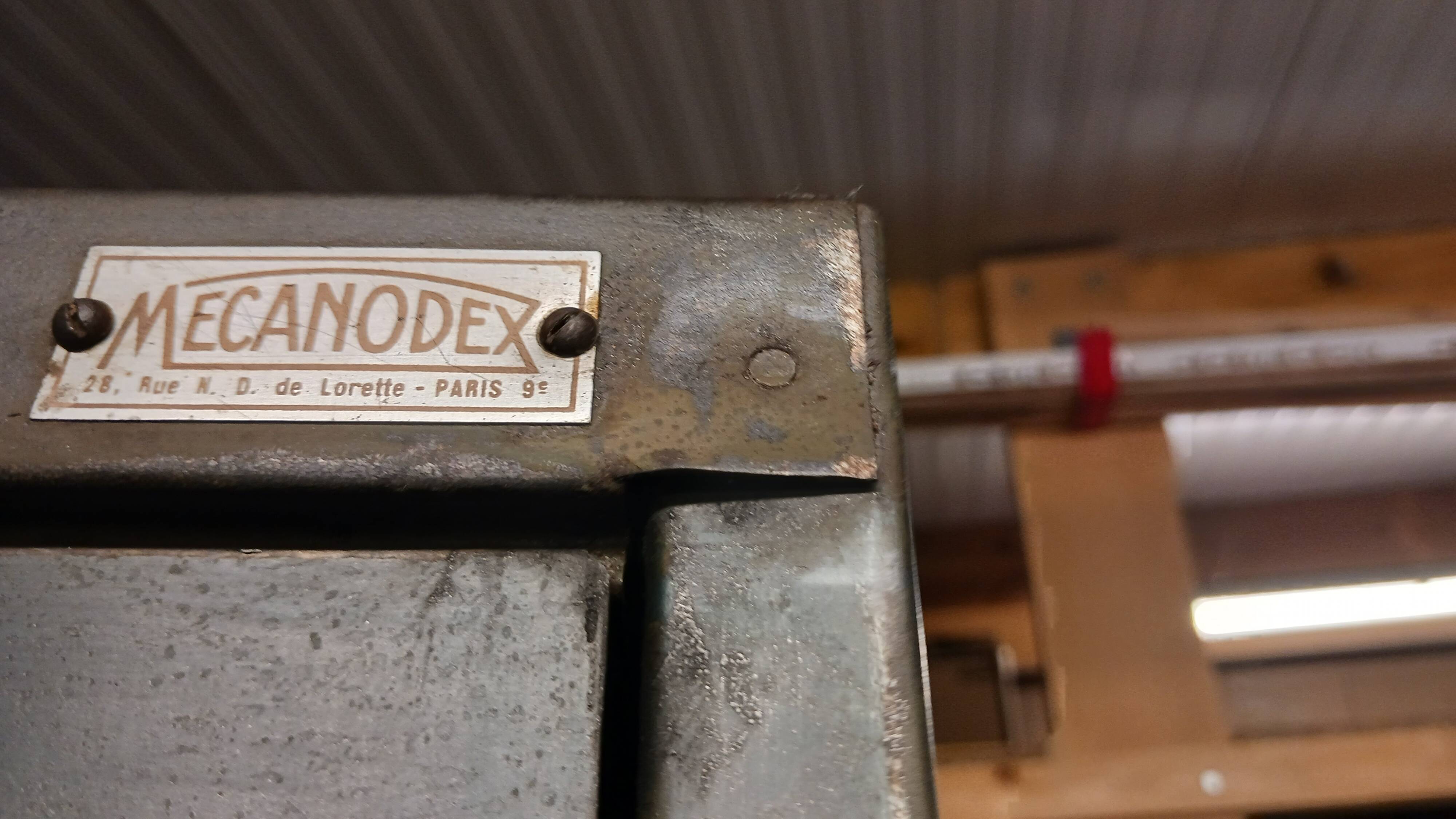 Metal cabinet, 30 valves