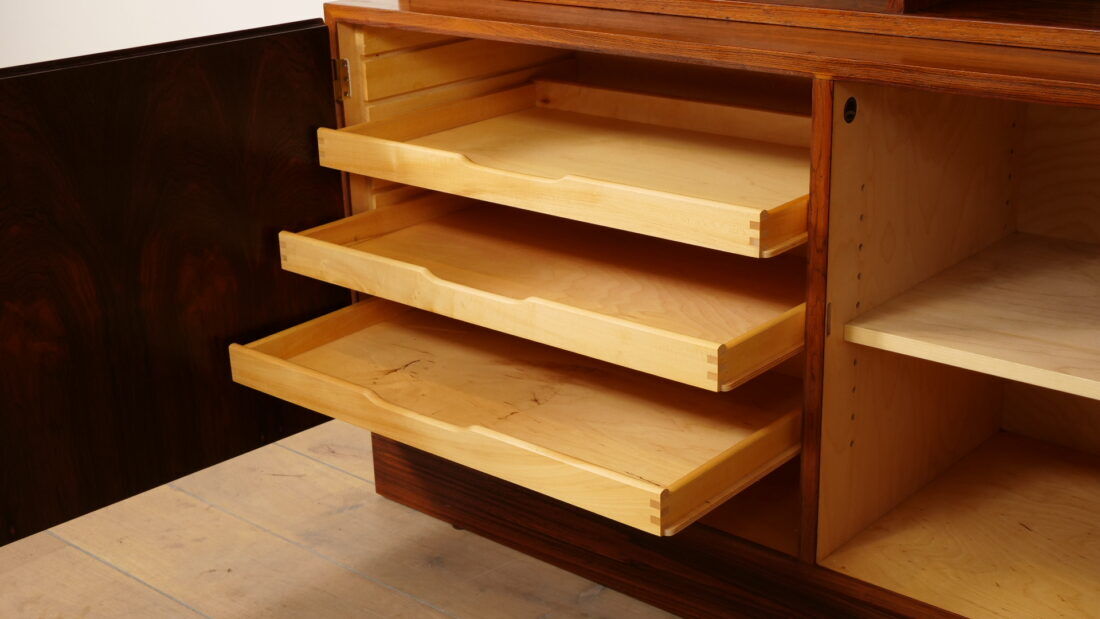 Buffet vintage | Bibliothèque | Meuble à vinyles | Palissandre | Hundevad pour Omann Jun