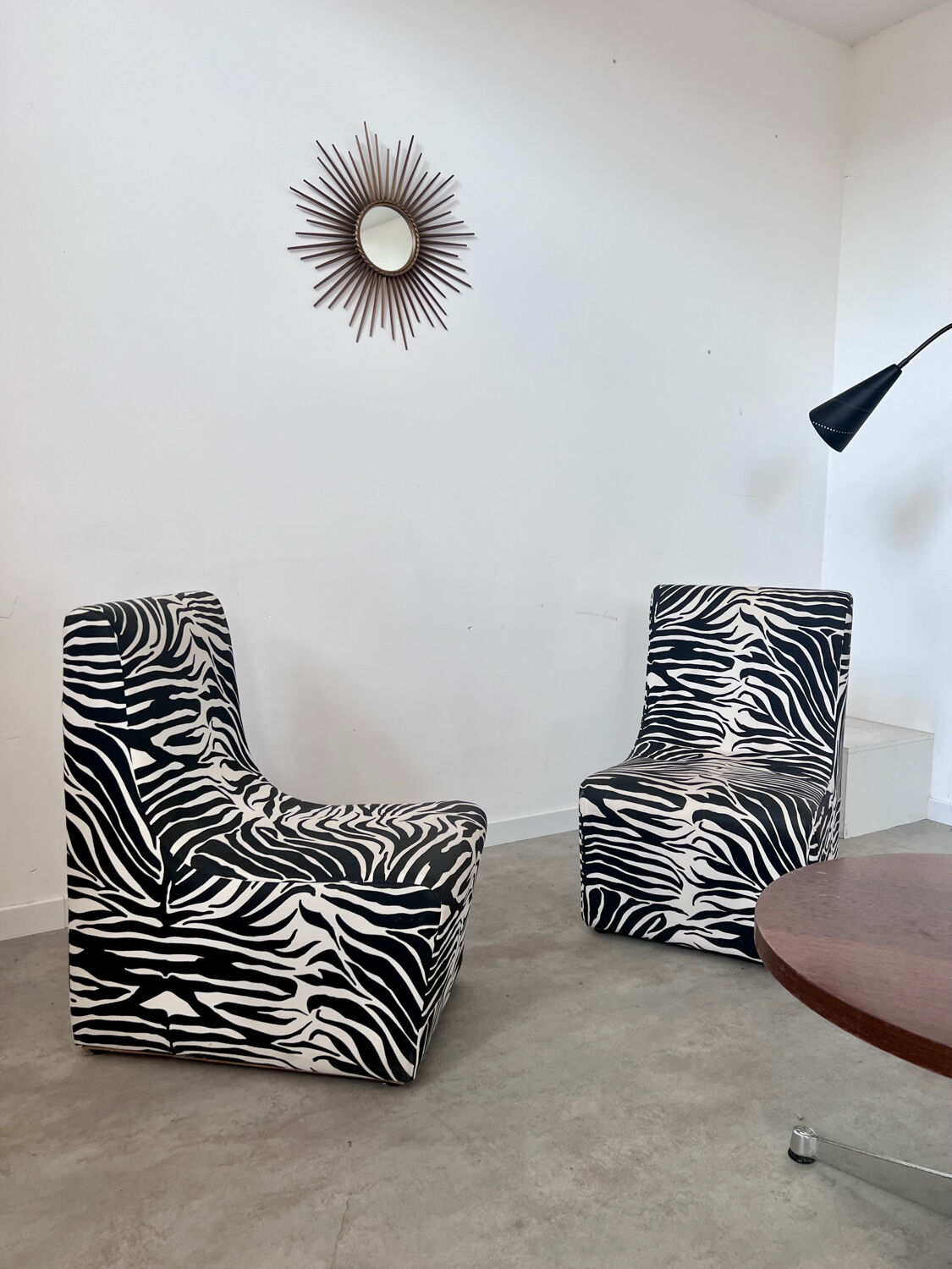 Lot 2 armchairs heating vintage zebra / design 70s