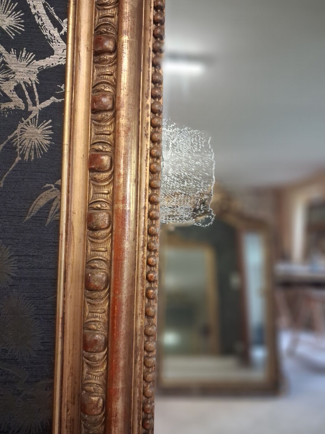 Louis Philippe mirror pediment 186 x 135