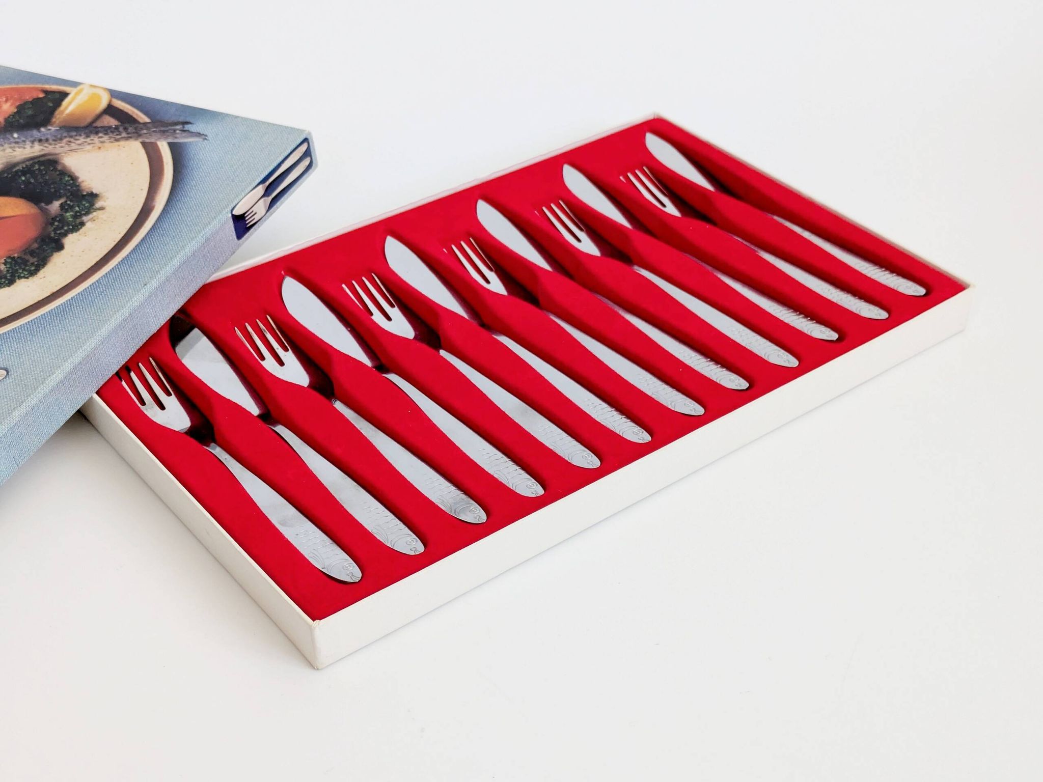 Service à poisson 12 pièces WMF inox avec coffret, années 60