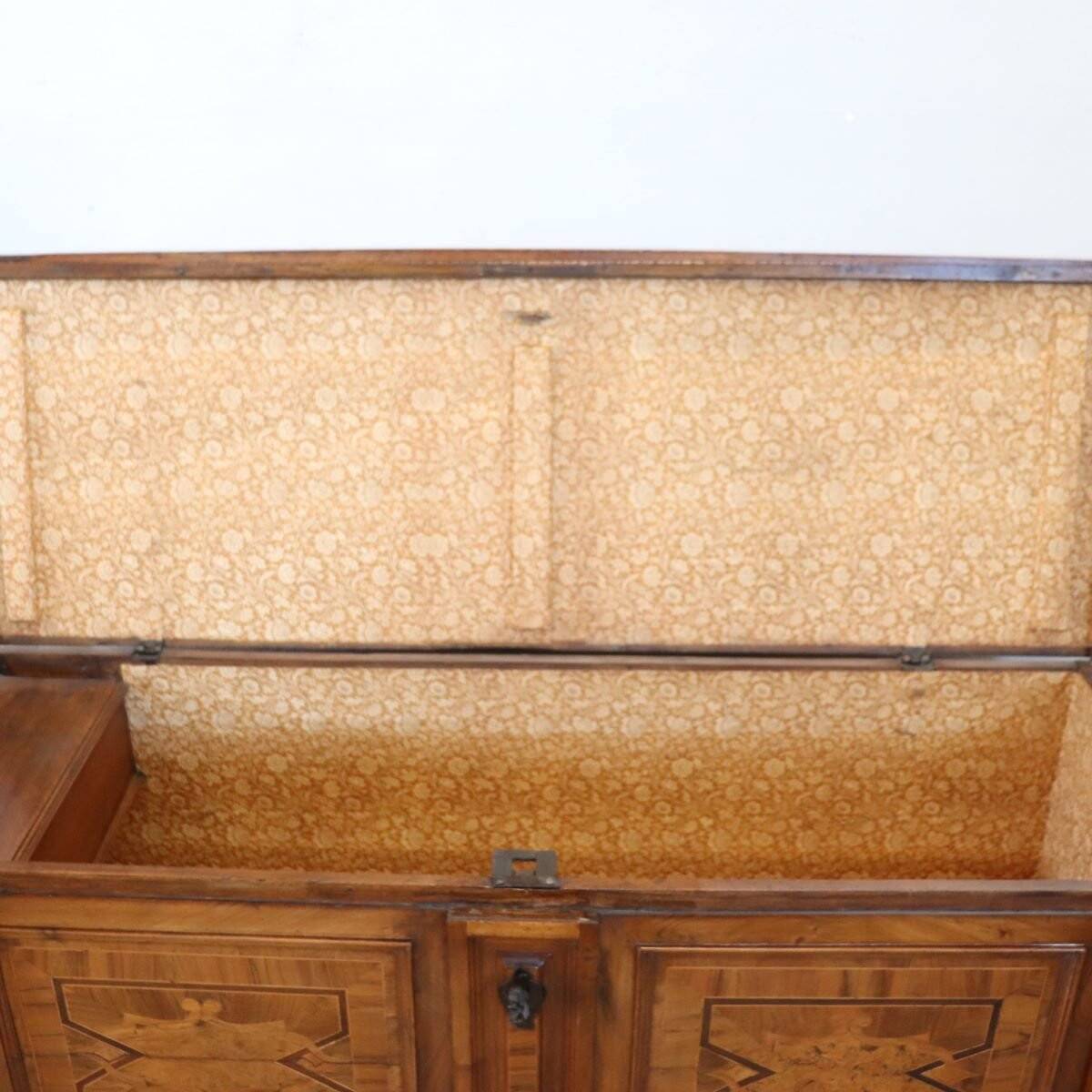 A Majestic Italian Chest From The Early 20th Century.