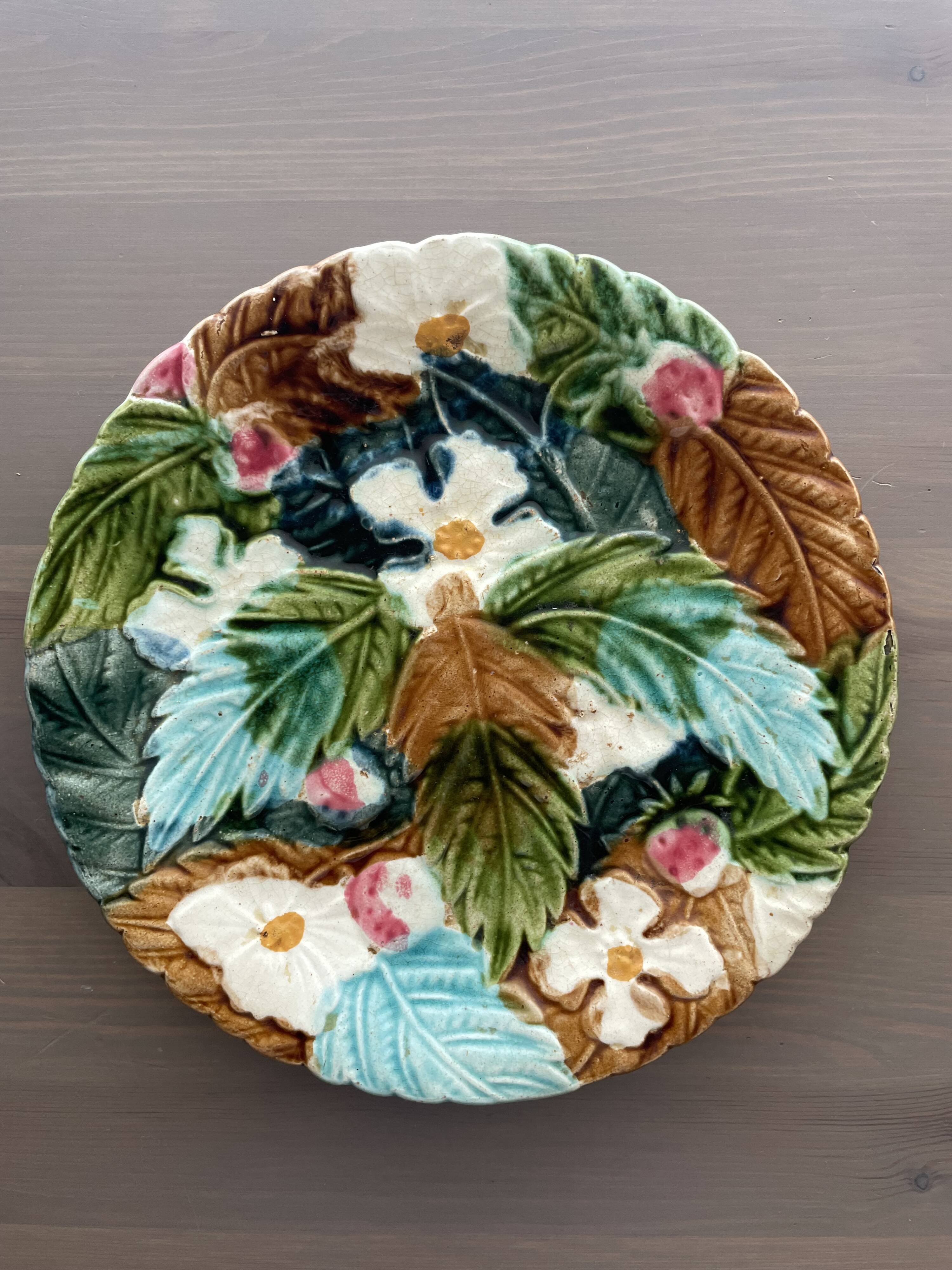 French barbotine plate – raised floral decoration – late 19th century