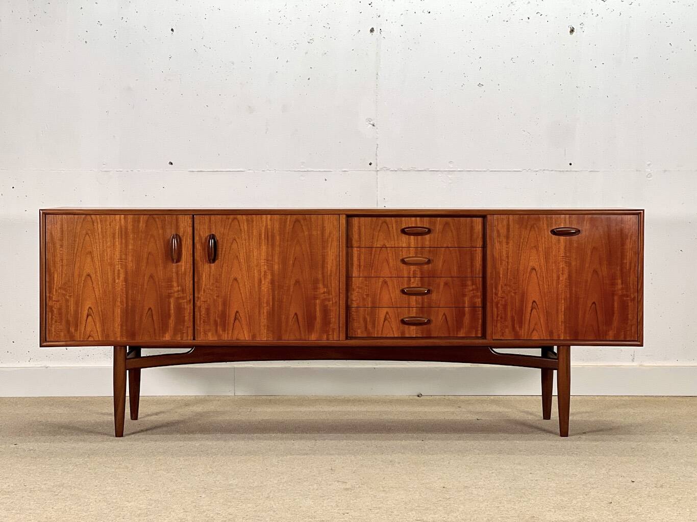 Buffet long de GPlan (collection Brasilia)
