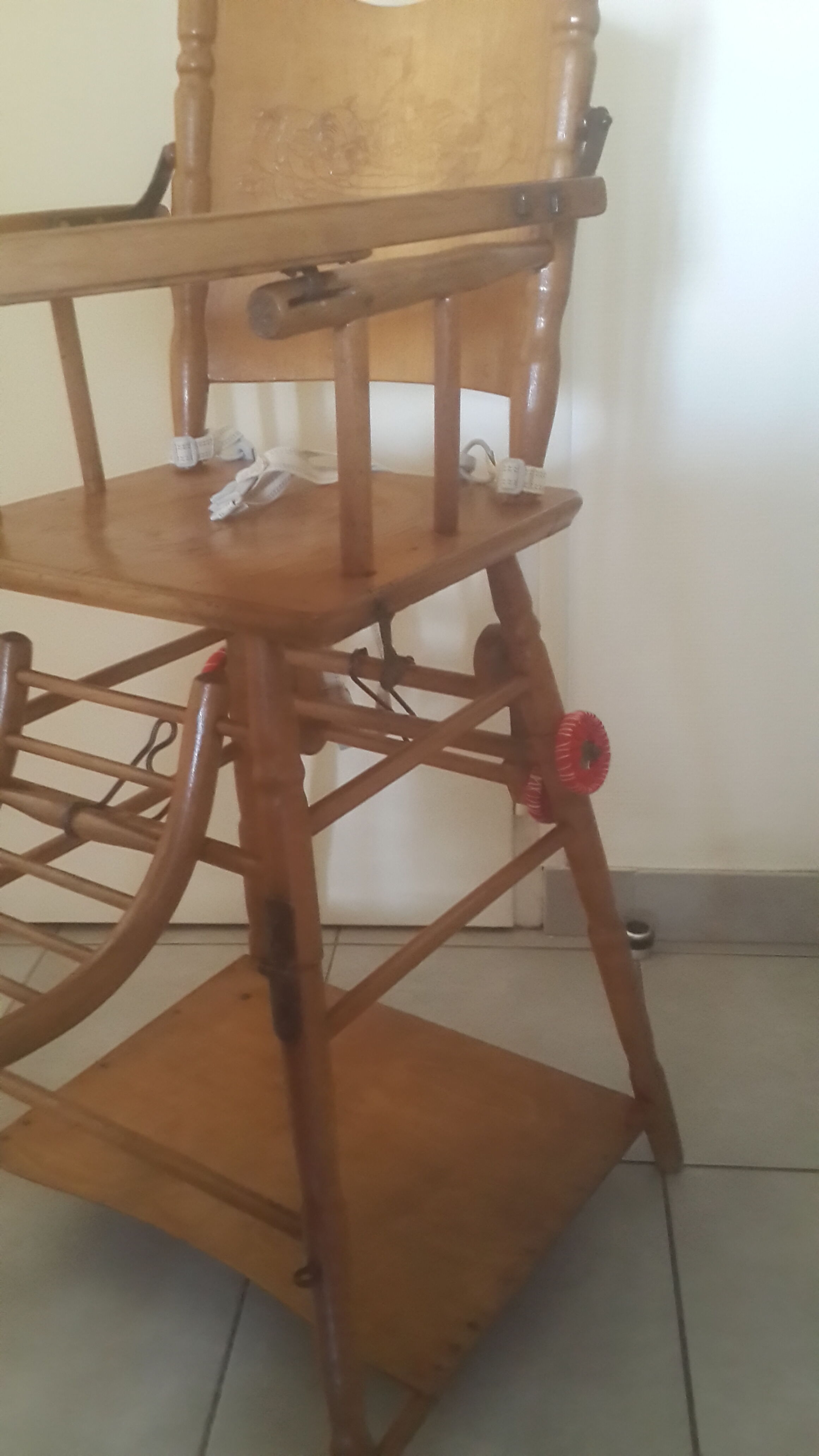 Chair high baby vintage