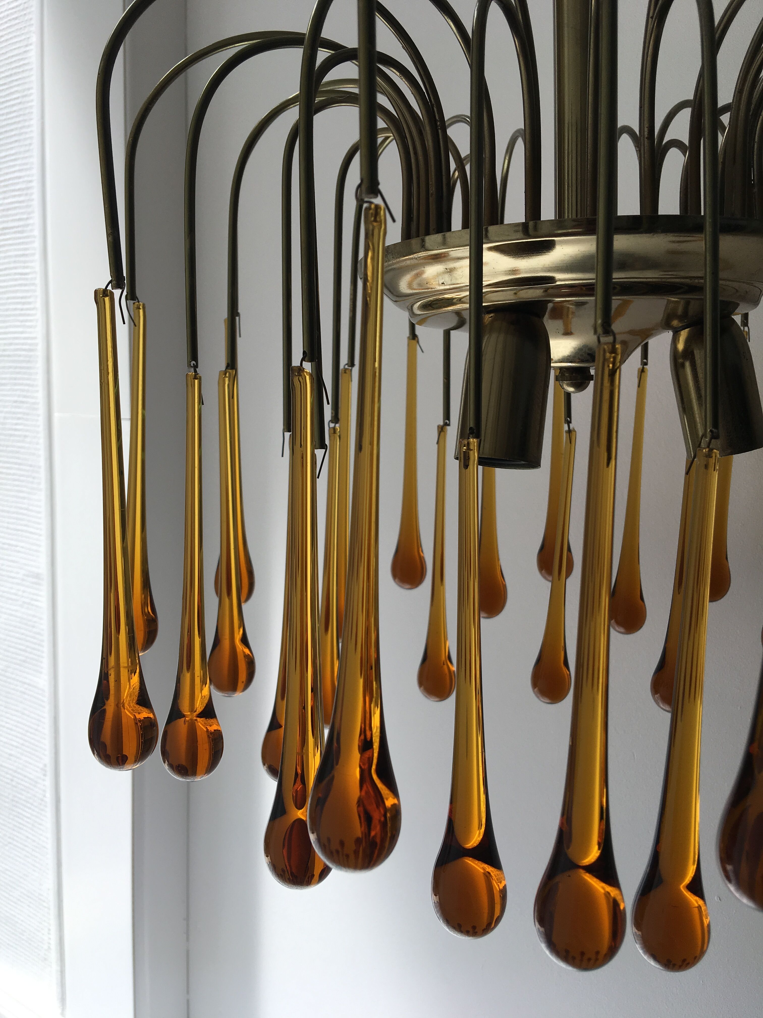 Amber luster spider (water drop)