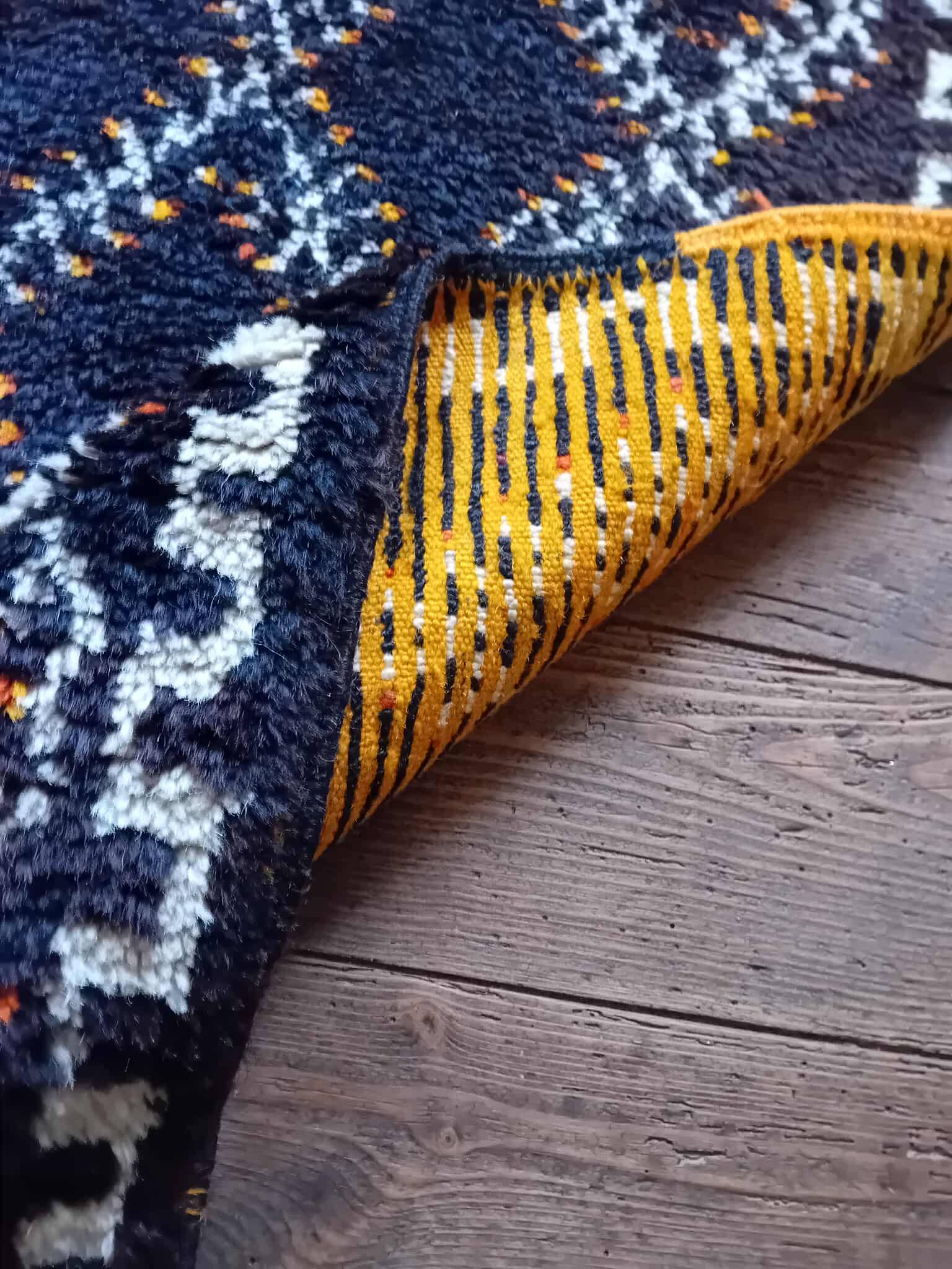 Handmade Berber Taznakht rug 140x109cm