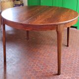 Extendable rosewood table