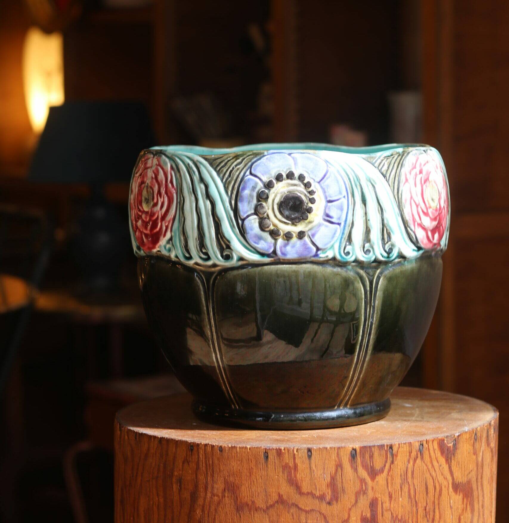 Large Art Deco cachepot in glazed earthenware, Orchies (Moulin des Loups), circa 1925.