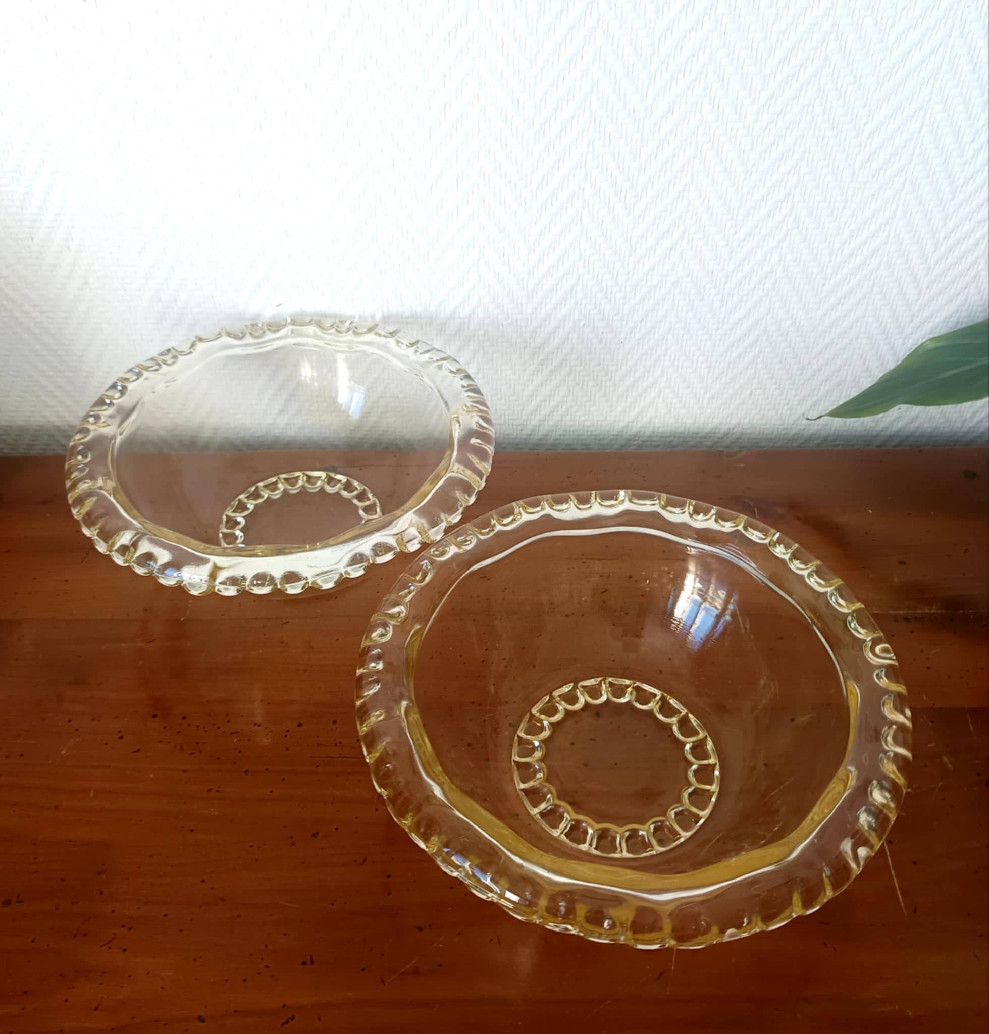 Art Deco pair of cups by Pierre d'Avesn