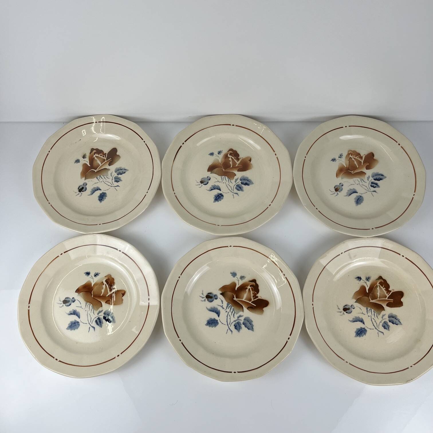 Set de 6 Assiettes à dessert Sarreguemines motif fleur , première moitié du