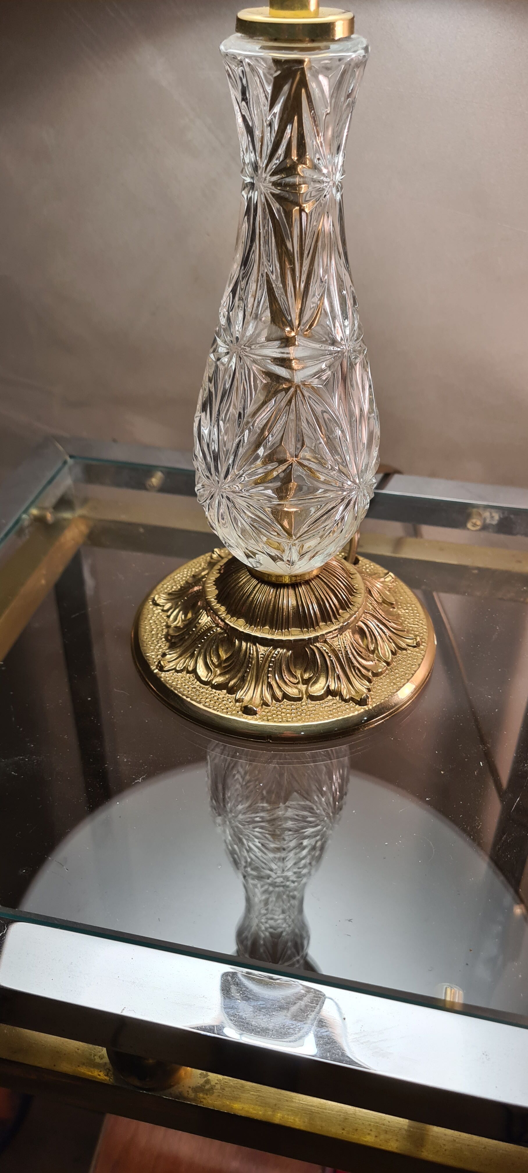 lamp style delux 1975 has 80 glass and chrome gold 40x25