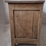 Commode en chene brut