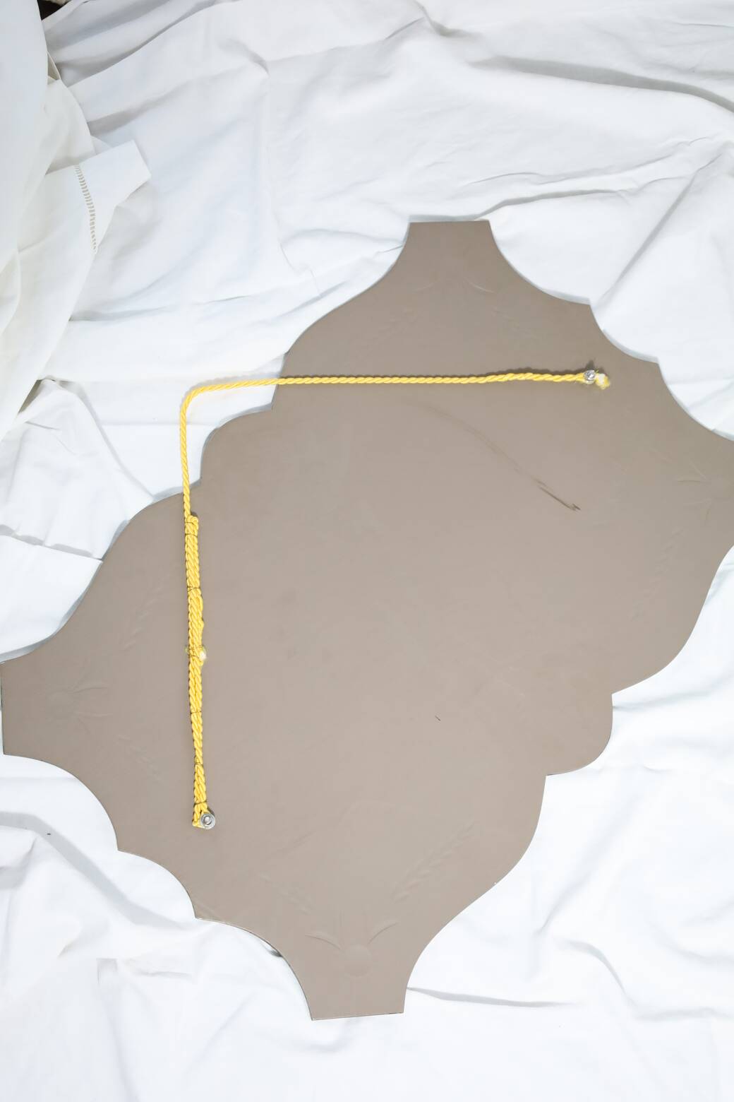 Engraved beveled mirror