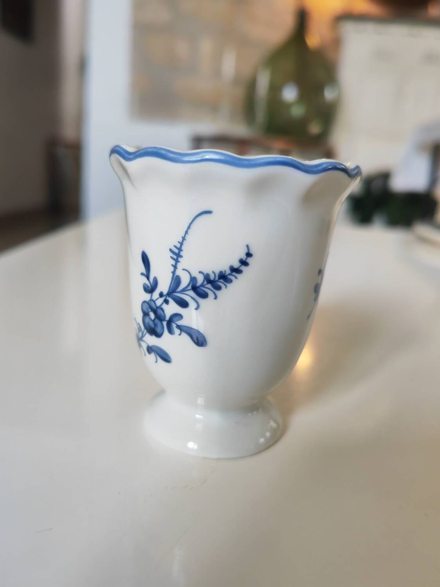 Chantilly porcelain vase