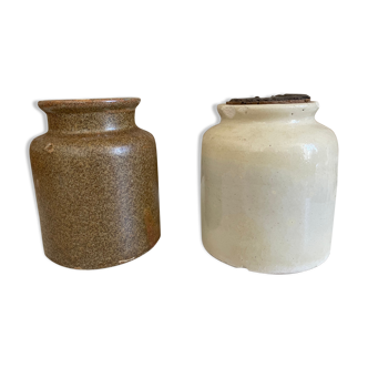 Set of two mustard stoneware pots